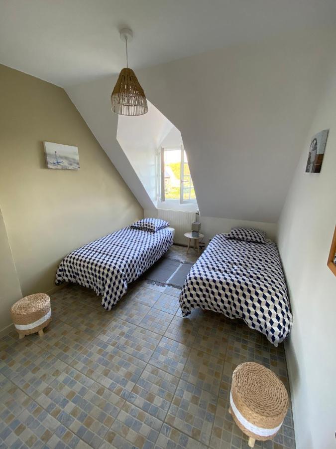 Bed and Breakfast La Pichonniere Isigny-le-Buat Exteriér fotografie
