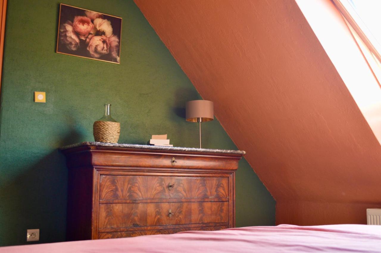 Bed and Breakfast La Pichonniere Isigny-le-Buat Exteriér fotografie